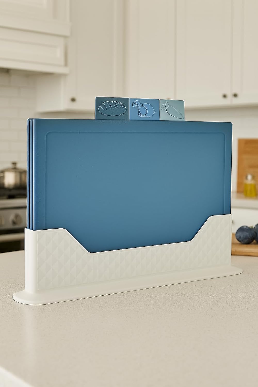 4 Parça Plastik Kesme Tahtası Seti + Stand – Renkli, Hijyenik, Kaymaz 3 Adet Gıda Hazırlama Tahtası – 31x20 cm Sebze Et Balık Kesim Tahtası – Mutfak Düzenleyici Organizer
