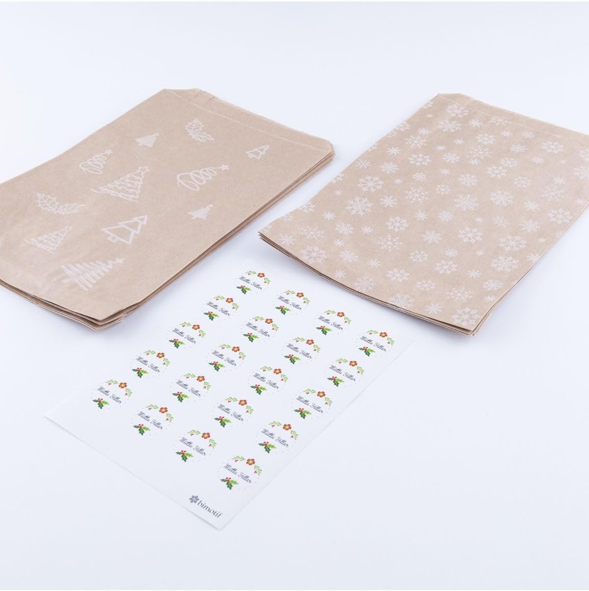 20 adet çam ve kar desenli kese kağıdı (18x30 cm) ve çiçekli mutlu yıllar stickerdan oluşan set